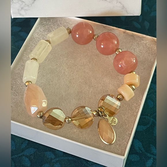 Loft Bracelet - Picture 3 of 3